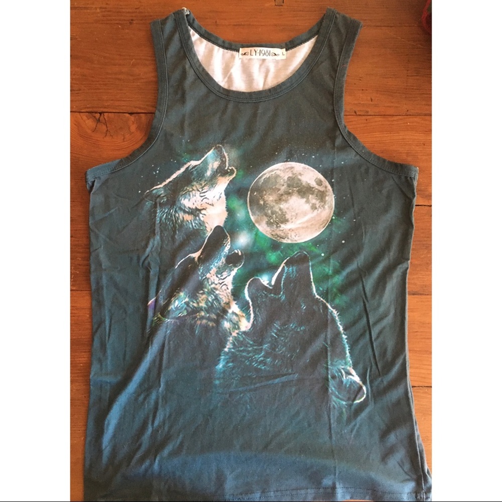 Howling wolf & full moon tank